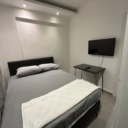 Apartamento 4 Odali Espark, Haller, Train Station Area