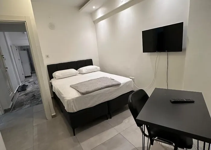 Apartamento 4 Odali Espark, Haller, Train Station Area *